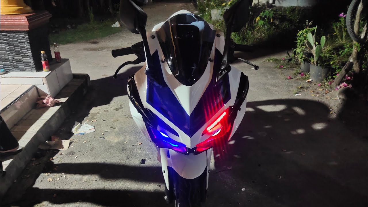 Sambil ngopi ‼️pemasangan cb150old di modif CBR 250R