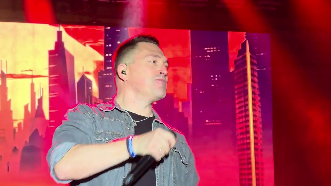 Ákos -  Bolondulásig / Örvény (Tata - Víz Zene Virág Fesztivál, 2025.06.26.) 4K