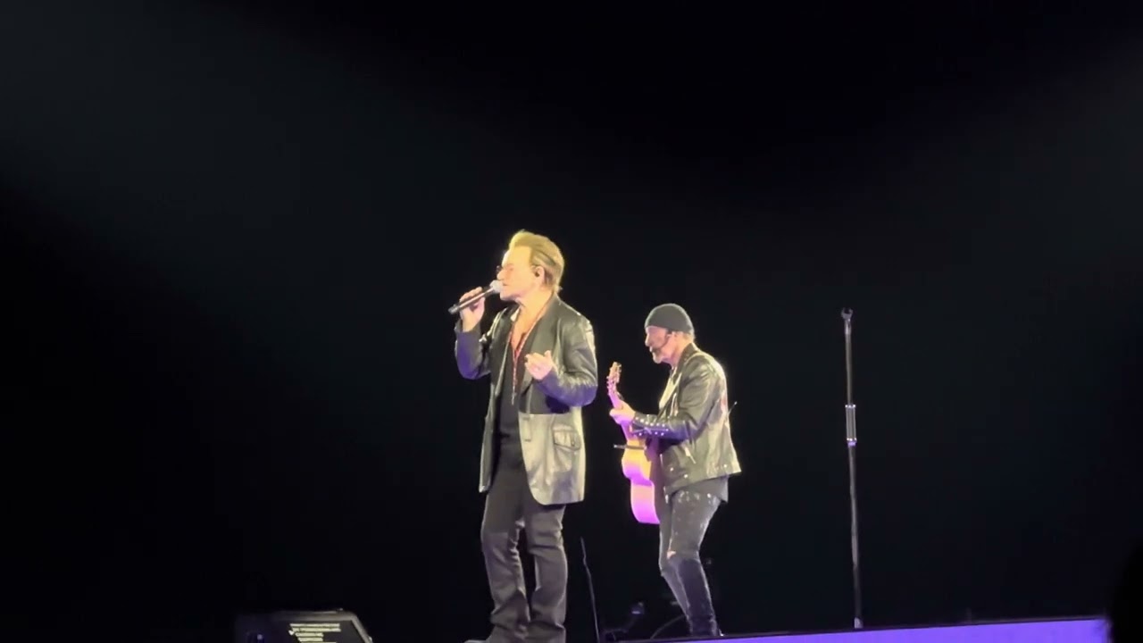 U2 - Bono and Edge Tribute to ALEXEI NAVALNY! - Don't Dream It's Over - 2/17/24