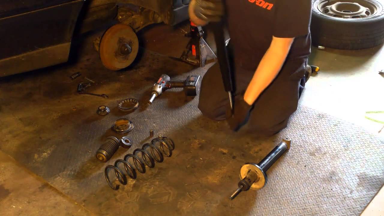 VW Jetta TDI rear strut replacement A3 platform 93-99