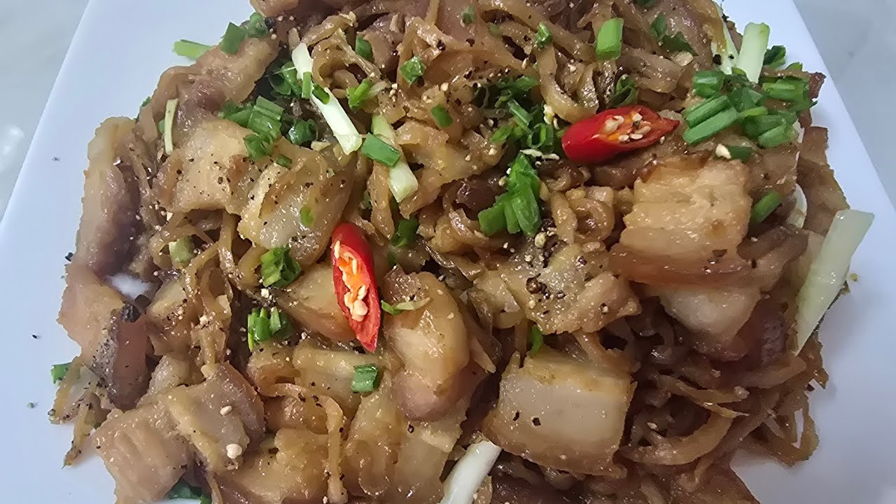 Thịt ba chỉ xào cải xá bấu ngon khó cưỡng/ How to cook pork belly with picked radish