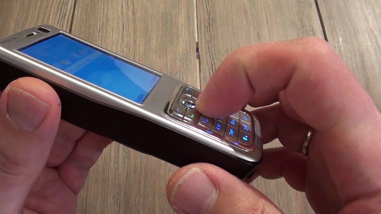 Nokia N73 - смартфон для молодежи 2006-2009 годов. Воспоминания прошлого.