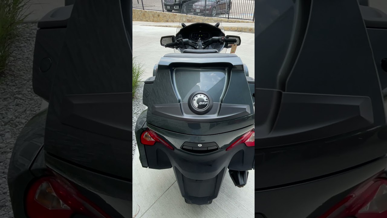 Overview of 2018 Can-Am RD SPYDER RT LTD 1330 ACE SE6 AG D