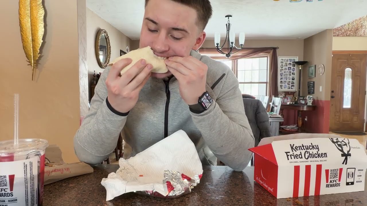 Is KFC Trash Now? | Reviewing Their Nashville Hot Chicken and Returning Twister Wrap
