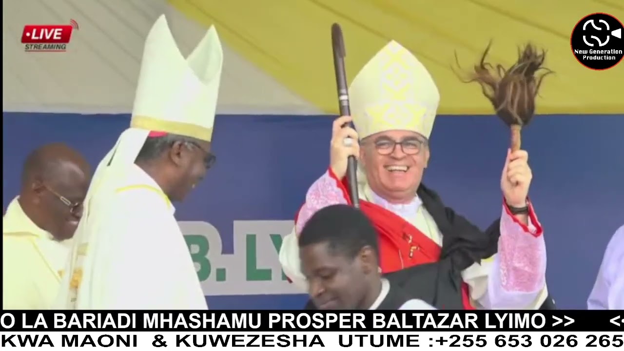 BALOZI WA BABA MTAKATIFU NA ASKOFU PROSPER LYIMO WAVALISHWA MAVAZI YA KISUMU
