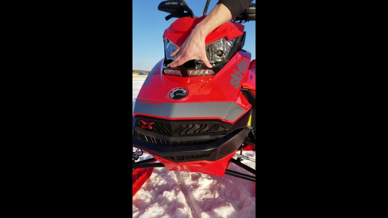 2019 Ski-Doo Summit X Walkaround