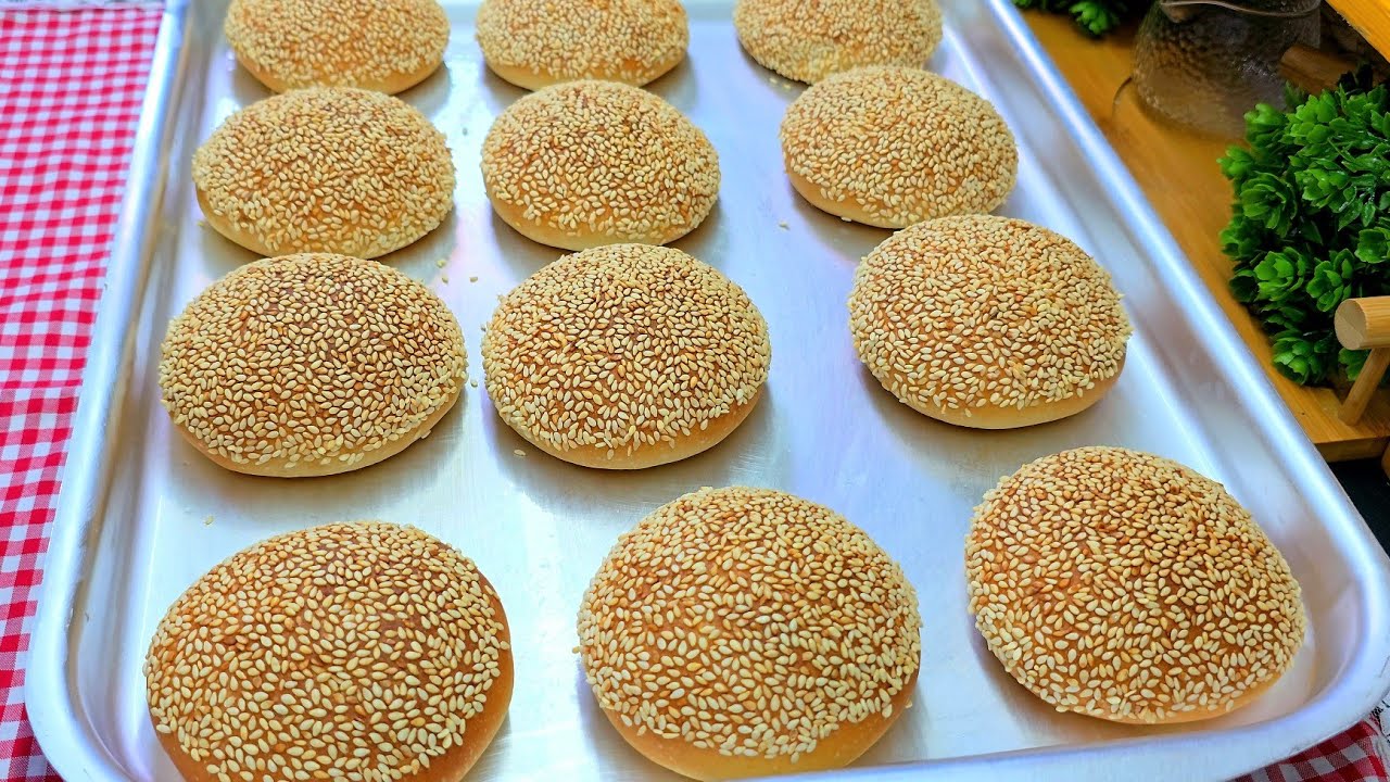 بنصح اي حد يشوف الفيديو ده ❗️يقوم يعملها للمدارس❗️ قرص بالسمسم والسكر ❗️هتشرفك قدام الكل👌