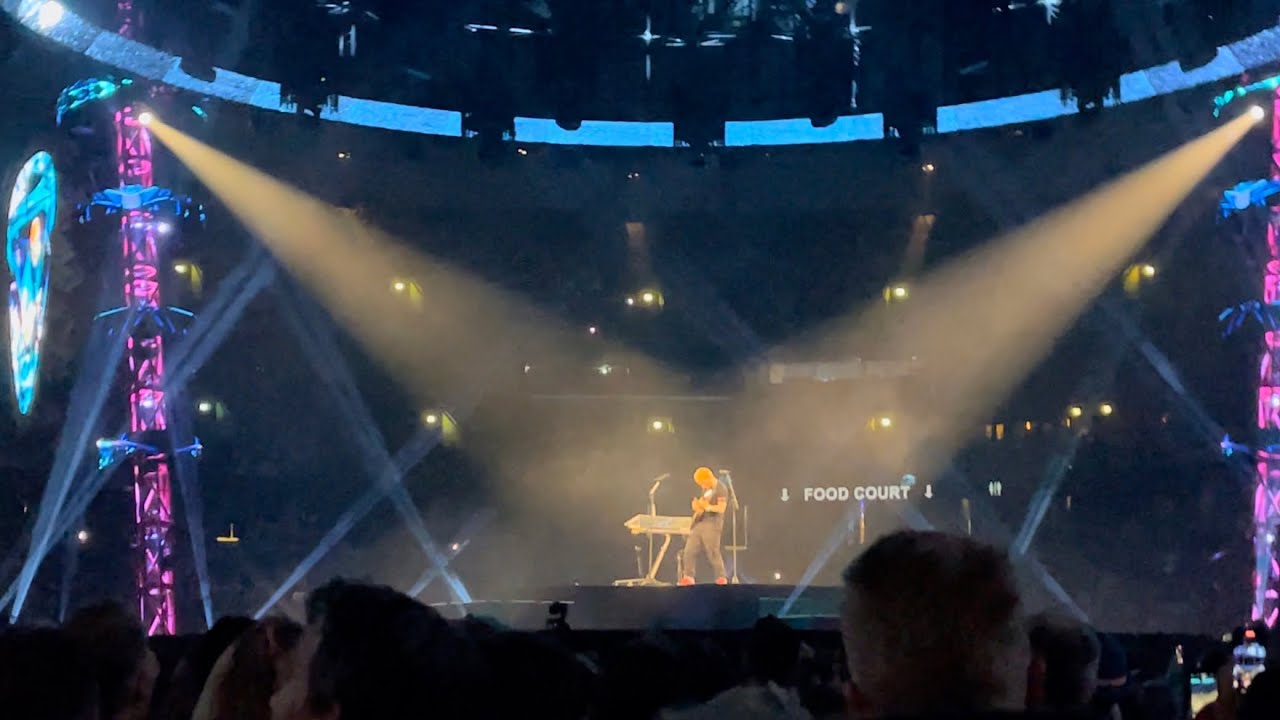 Shivers | Ed Sheeran Mathematics Tour Stockholm n2 2025 #edsheeran #mathematicstour #shivers 
