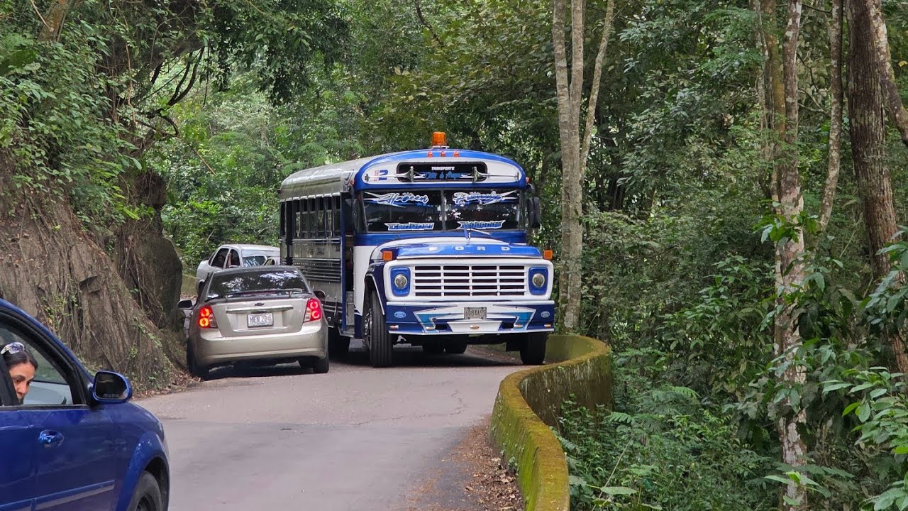 CUIDADO EN LA VIA HACIA CHORONI, ESTO FUE LO Q PASO. 