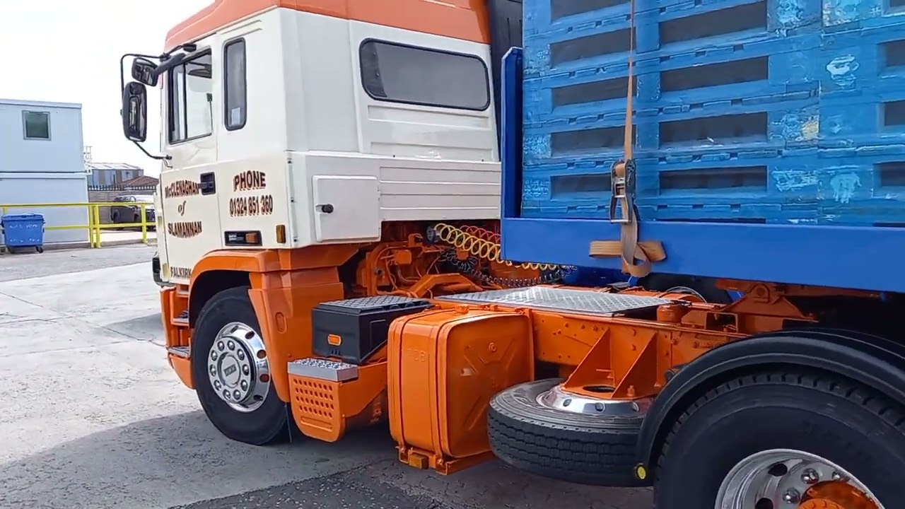 Erf EC11 E series and lv