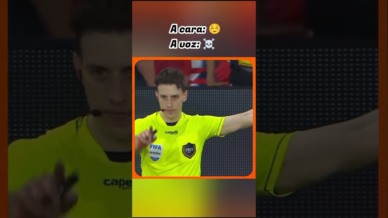 Pensei que o &aacute;rbitro ia declarar a 3&ordf; Guerra Mundial 😅. #futebol #shorts