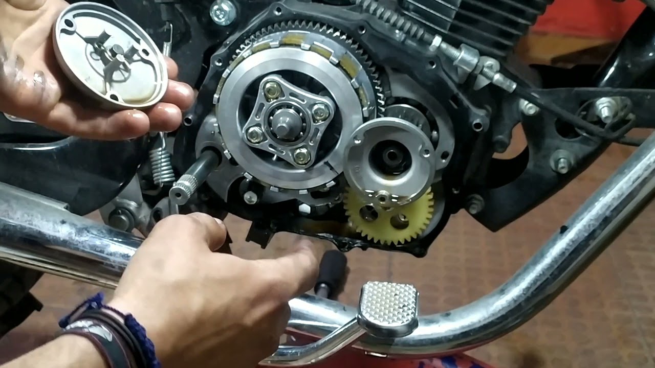cómo se hace la limpieza del filtro centrífugo Akt Nkd 125 paso a paso  #jermotos