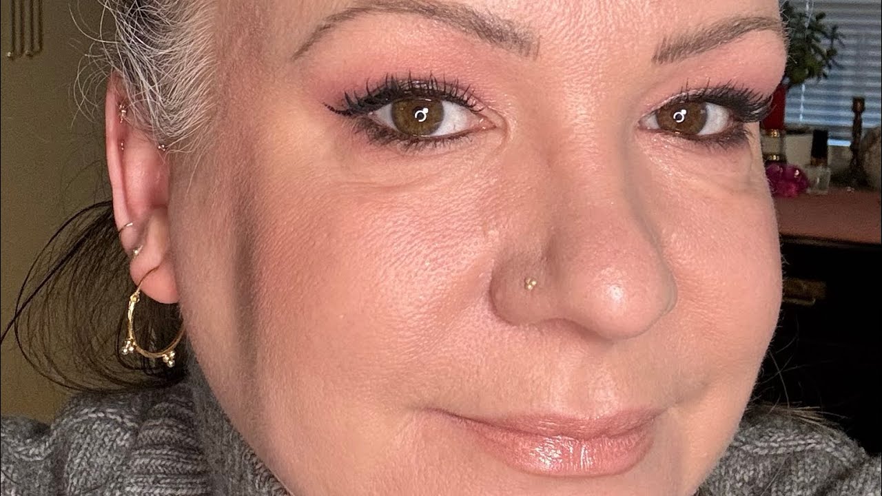 Day 8 using my Natasha Denona Mini palettes. Today I used the mini Rose palette. 