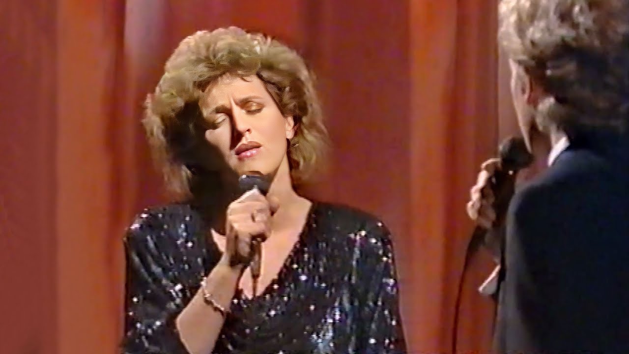 BARBARA DICKSON and PAUL NICHOLAS - ONE HAND, ONE HEART (Duet from WEST SIDE STORY)
