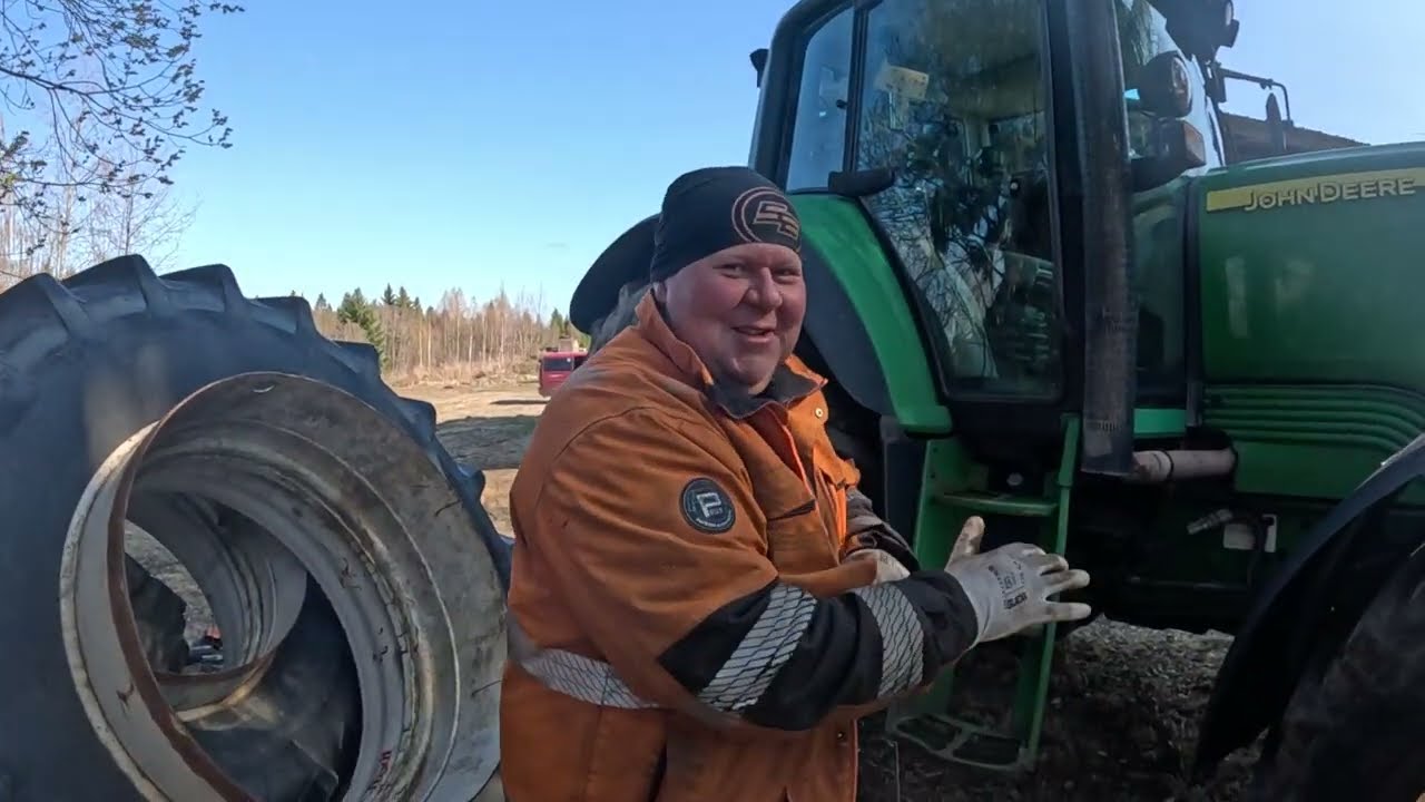 JOHN DEERE 6920S  pariset paikalleen ja  pellolle