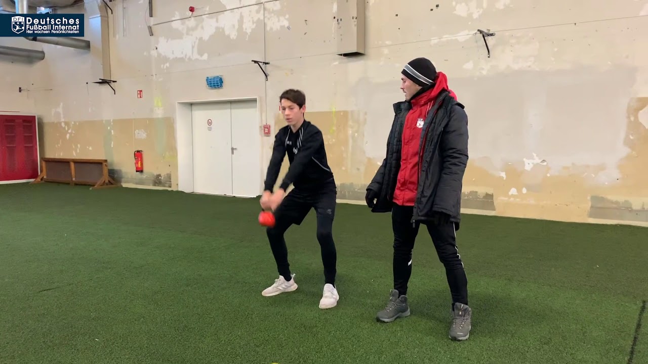 Athletikzirkel am Deutschen Fußball Internat - Teil 2