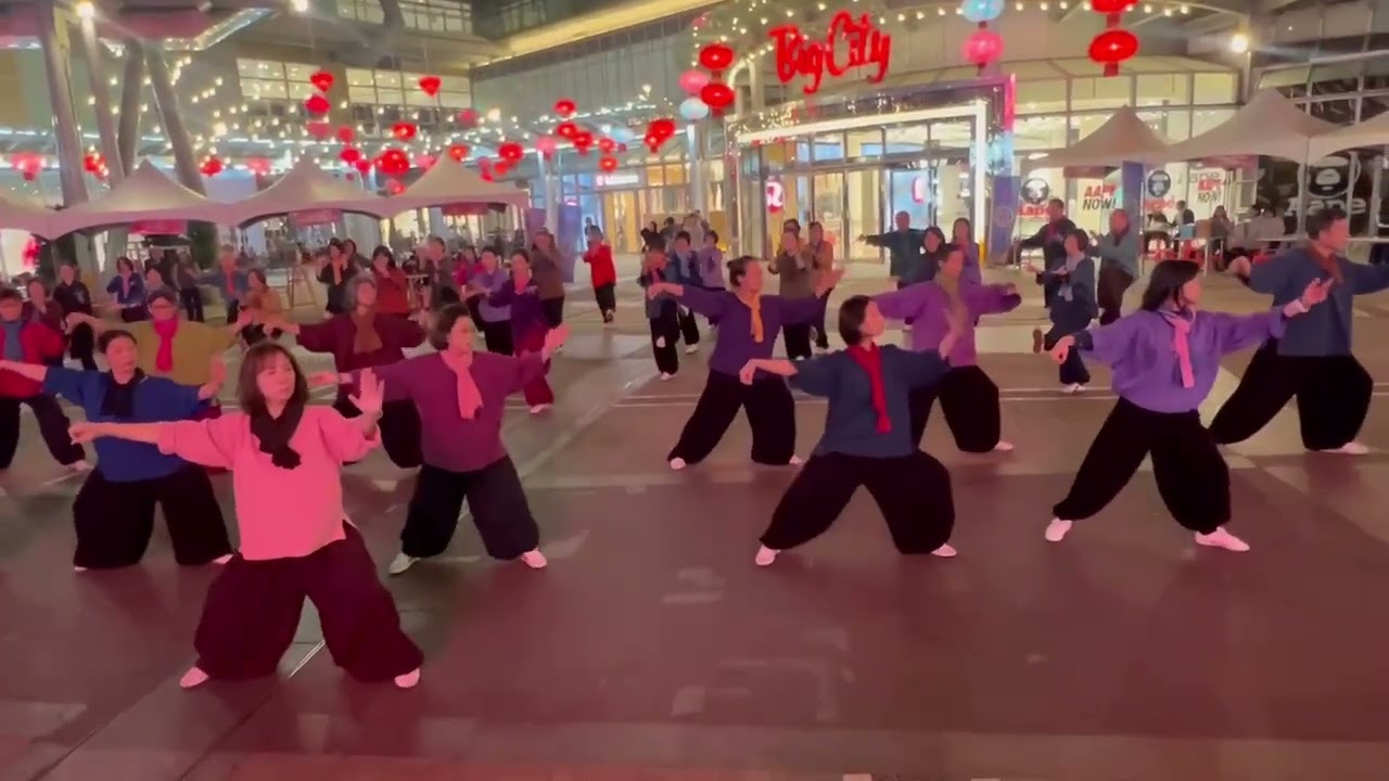 20260117「火花」精彩側錄6.1-花火-竹塹社大114秋季成果展|黃藍穎教練團太極班教練群助教群及學員共同演出|指導老師:黃藍穎總教練|錄影:竹塹社大提供(竹市科學城薪傳協會˙竹縣鄭子研究會)