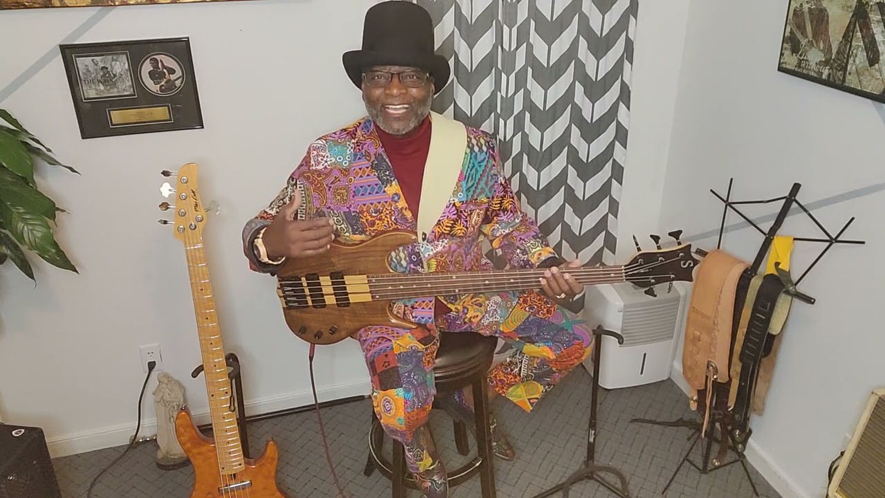 Vintage  Ken Smith Btc 5..y do everyone  run to this bass