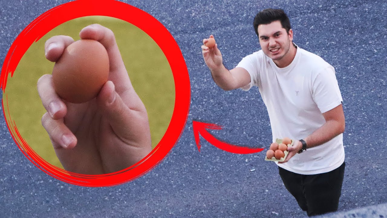 ME TIRAN HUEVOS A MI CASA !! *lo grabamos todo*