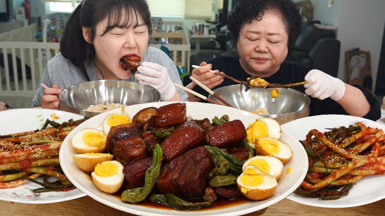 Нежная свинина Какуни, тающая во рту!🍖 Семейный МУКБАНГ с кимчи❤️