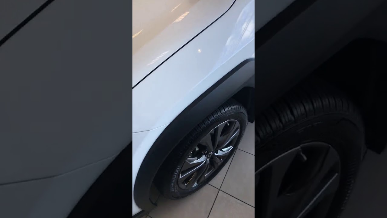Lexus UX200 2020