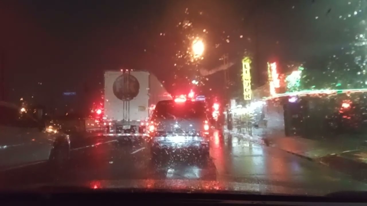 Manejando en último día del 2025 con mi nieto en una tarde lluviosa pero muy linda 10m