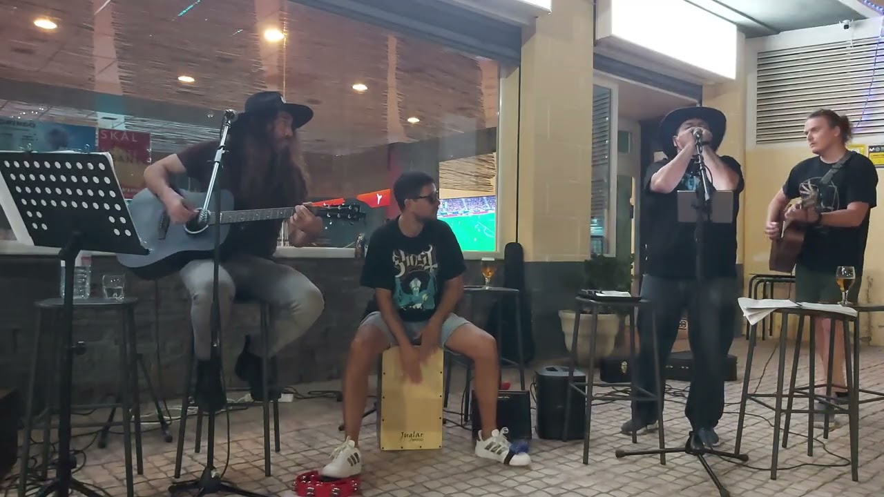 4 covers con Blue Wolf en el Gringo de Campello 18/10/2025