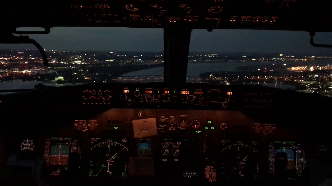River Visual 19 DCA 737