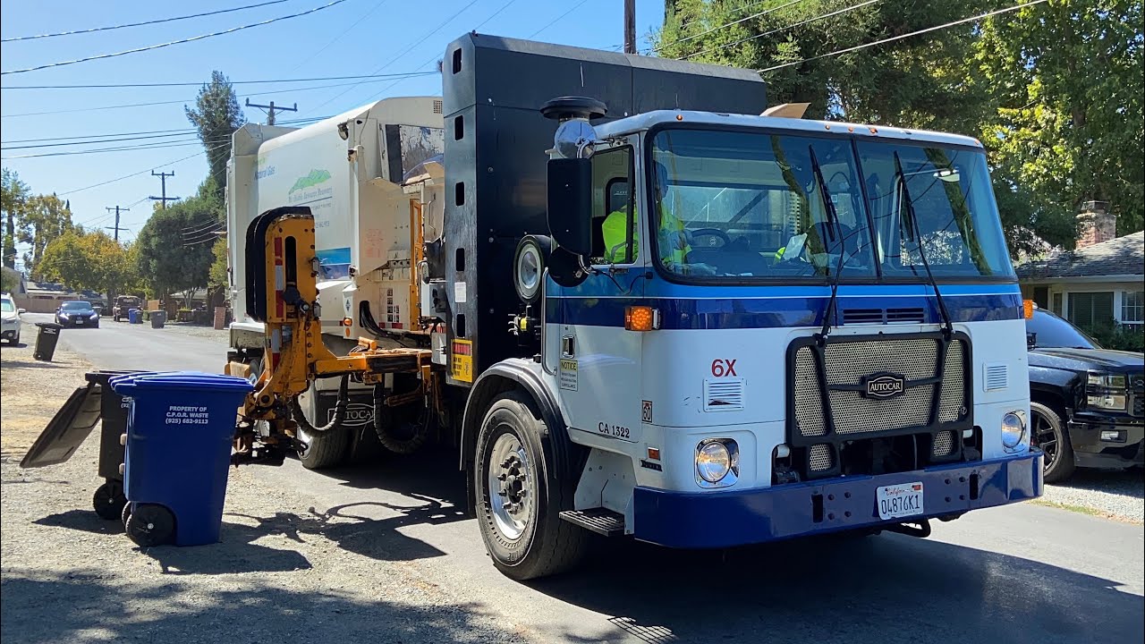 2017 Autocar ACX Split Body Labrie Automizer Garbage Truck