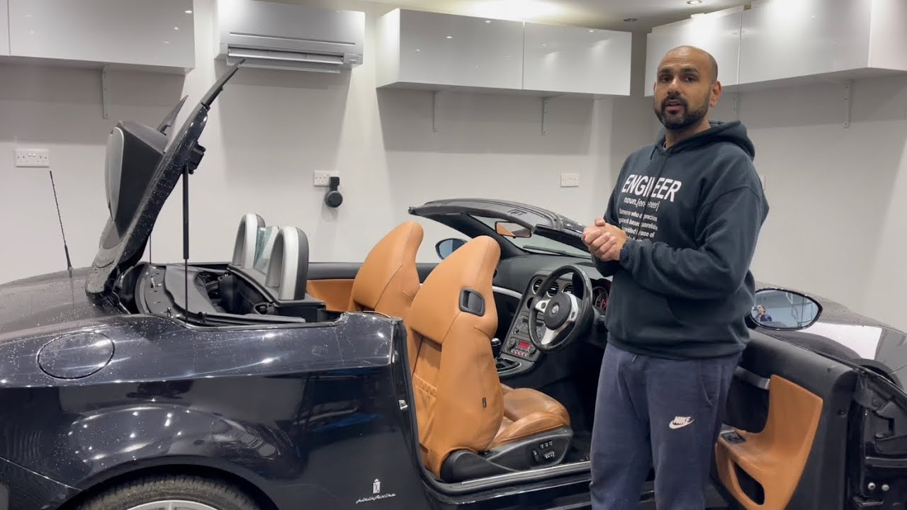Alfa Romeo Spider (939) — Как вручную закрыть крышу