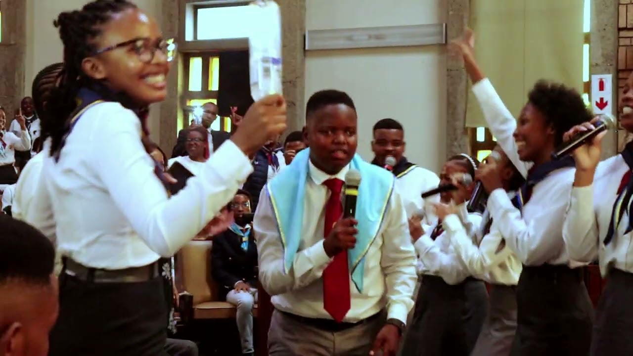 Hlala nami-Intune Junior