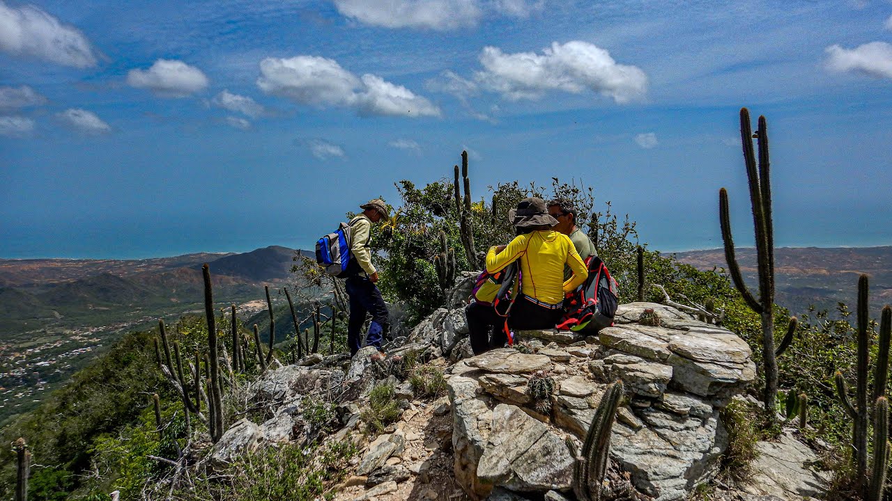 LOS CEDROS MACANAO 753 msnm