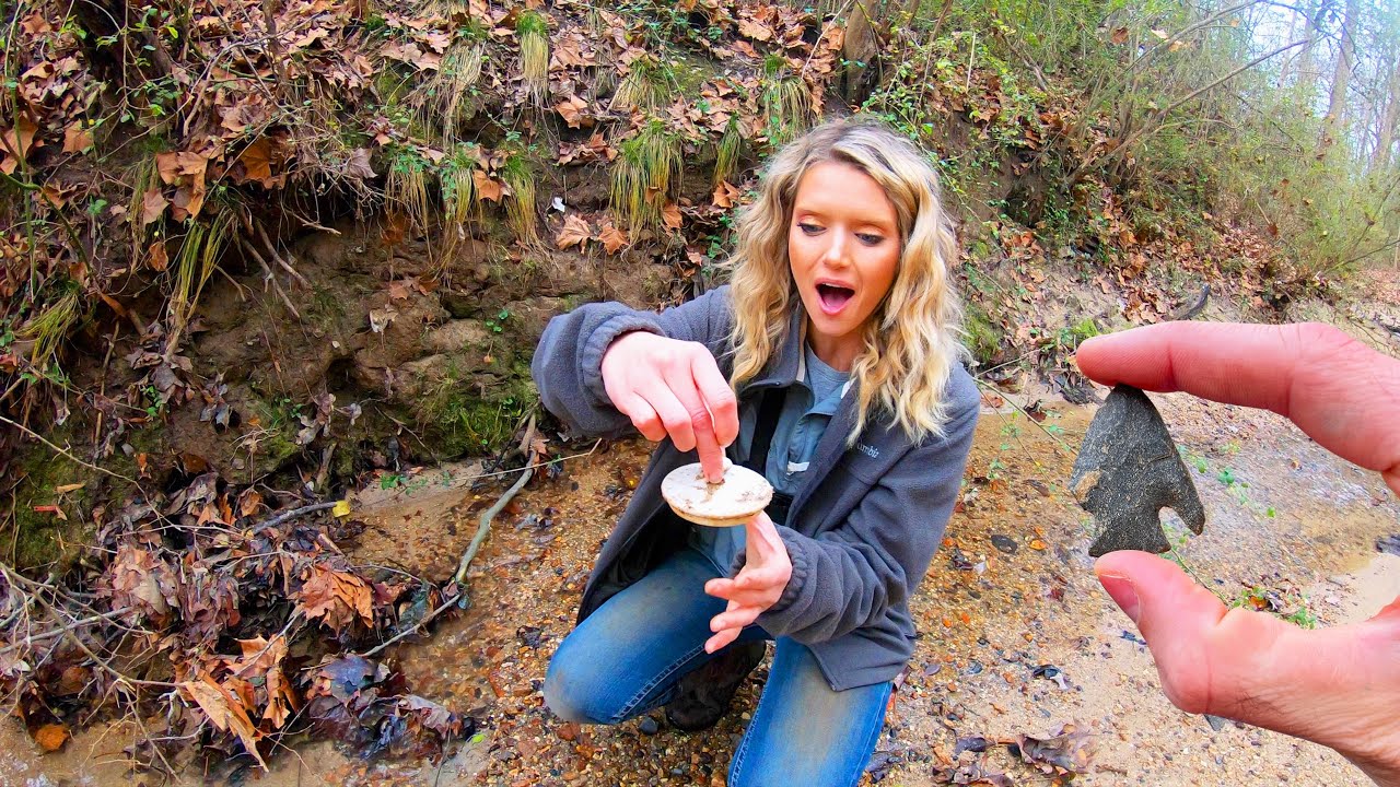 I Can't Believe We Found This In The Creek (Best Day of Creek Finds) Arrowhead & Bottles