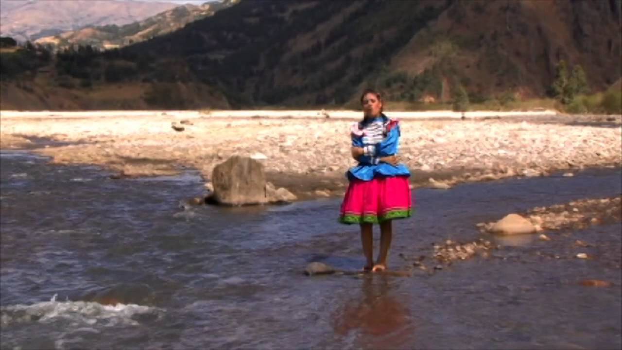 PATTY ALVARADO / Mi soledad (Huayno)