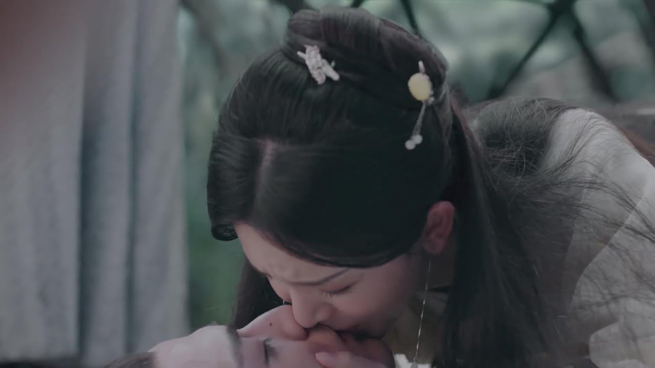 王爷地窖救妻陷入昏迷，少女哭着为他人工呼吸，再也骗不了自己的心！👄【少女大人 Maiden Holmes】