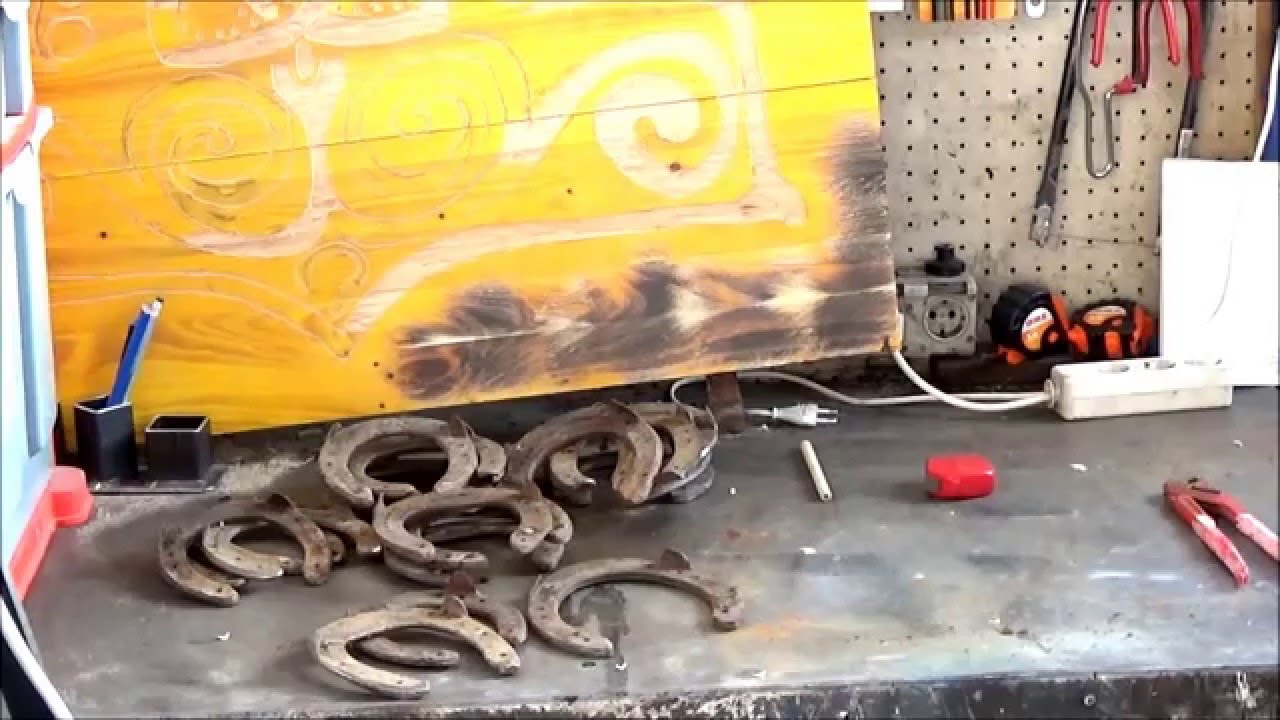 Hufeisen Christbaum  Horseshoe Christmastree