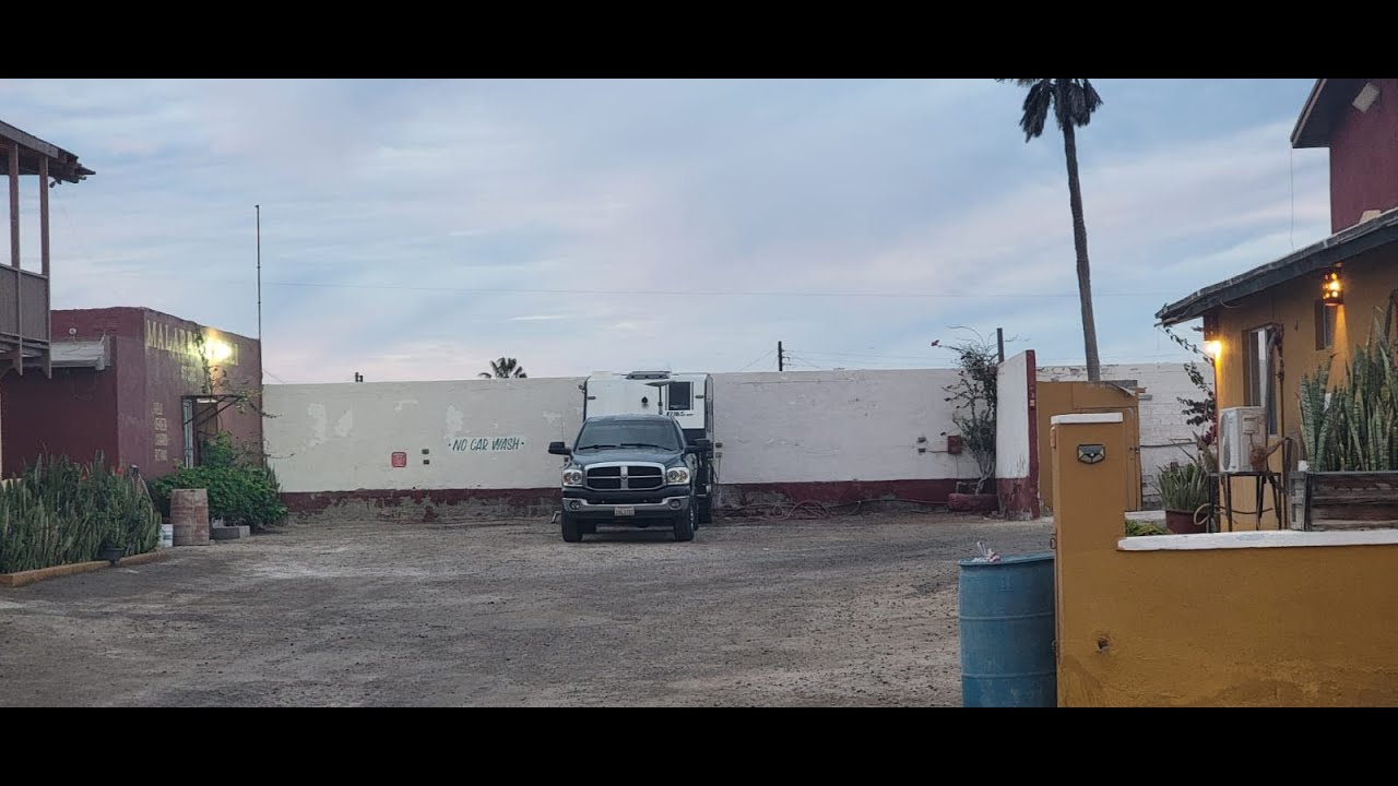 Carretera llena de BACHES San Felipe a Guerrero Negro BCS Jan 2025