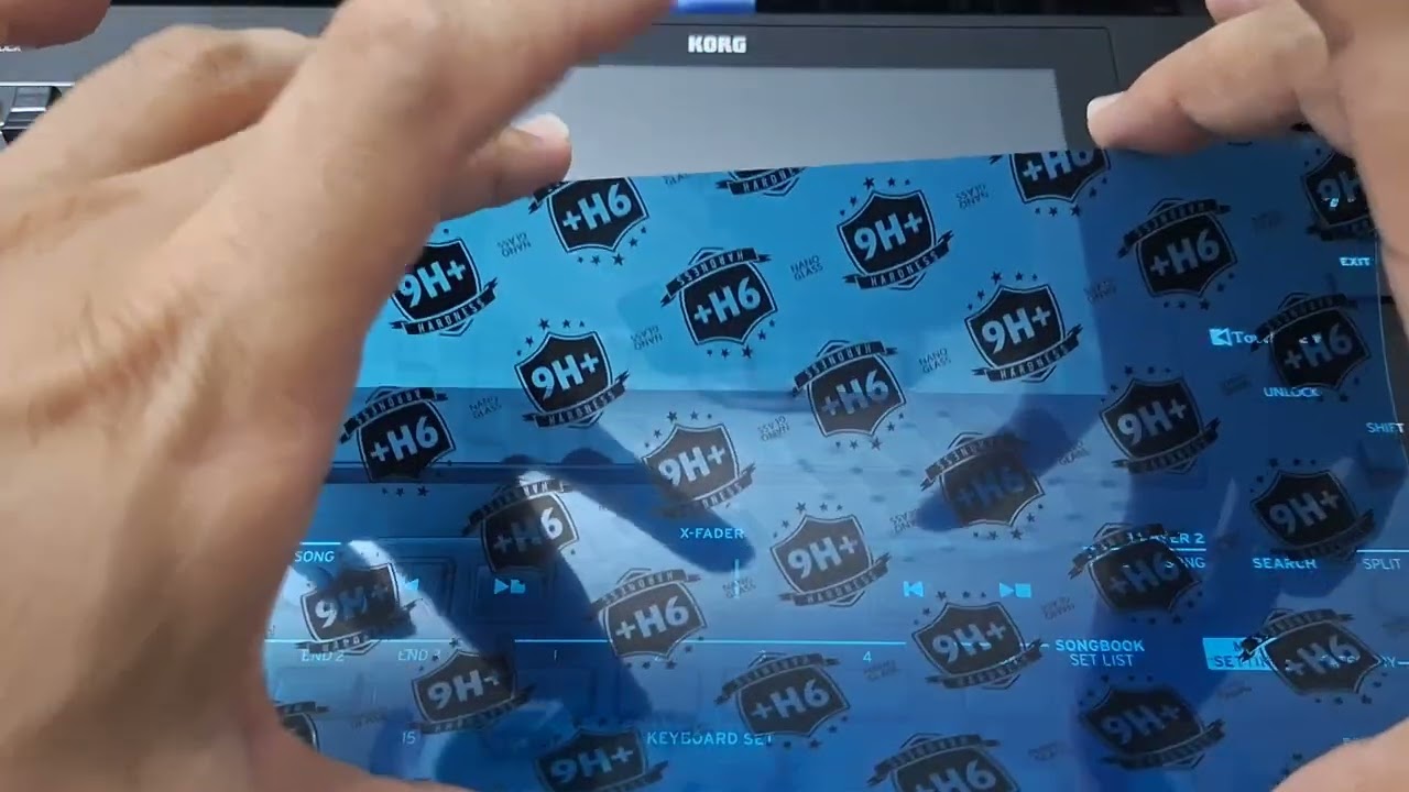 Korg Pa5X  Ekran Koruyucu Takma işlemi