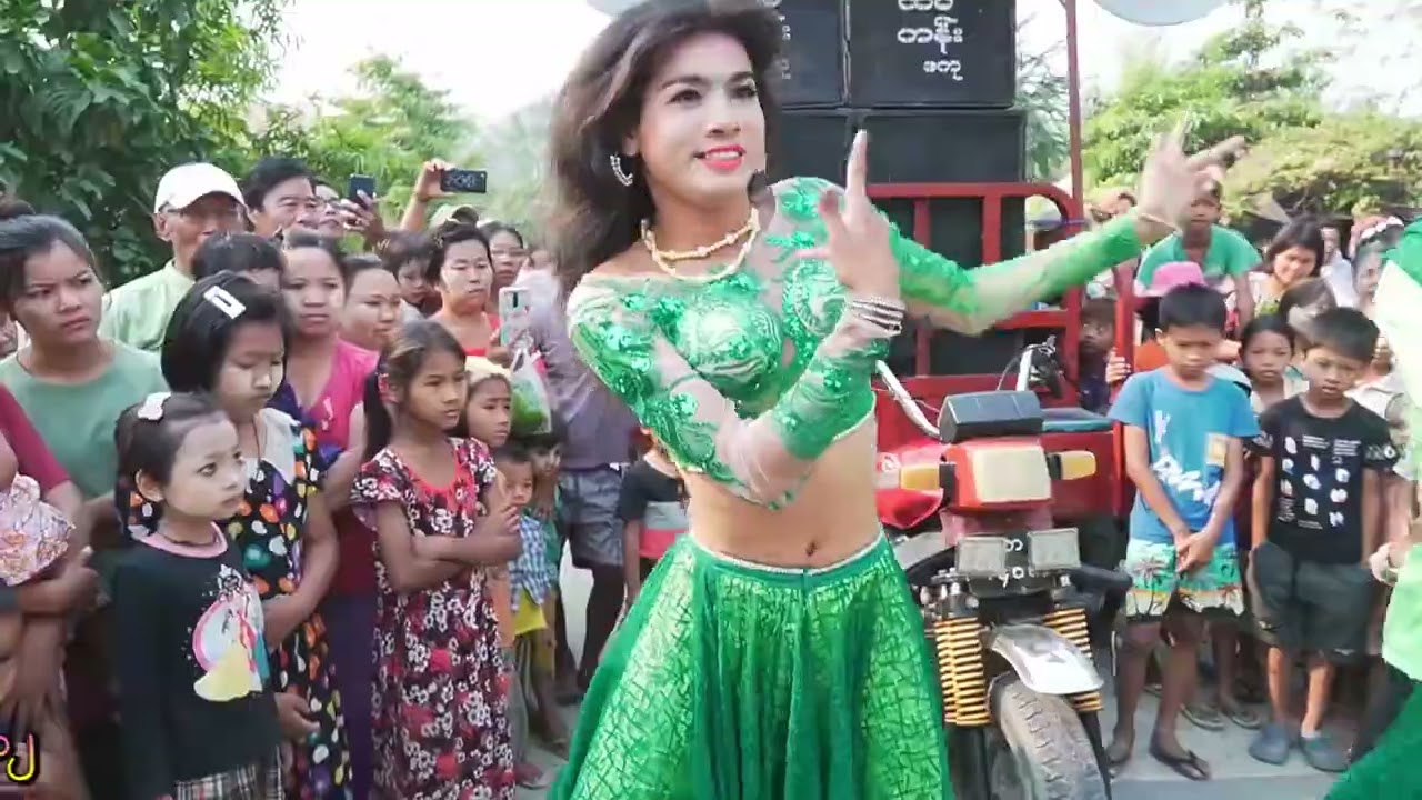 စကုမြို့ရဲ့ အသဲကျော်ကုလားမလေးနဲ့ကုလားလေး စကုမြို့ပေါ့ အမှတ်တရ 