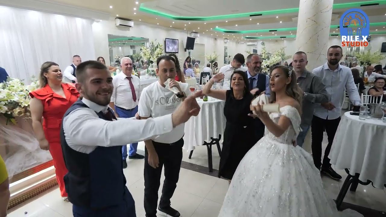 SRPSKA SVADBA WEDDING VESELI MLADENCI ANDJELA I STEFAN ORKESTAR VLADE VRCINCA MIX U NARCISU