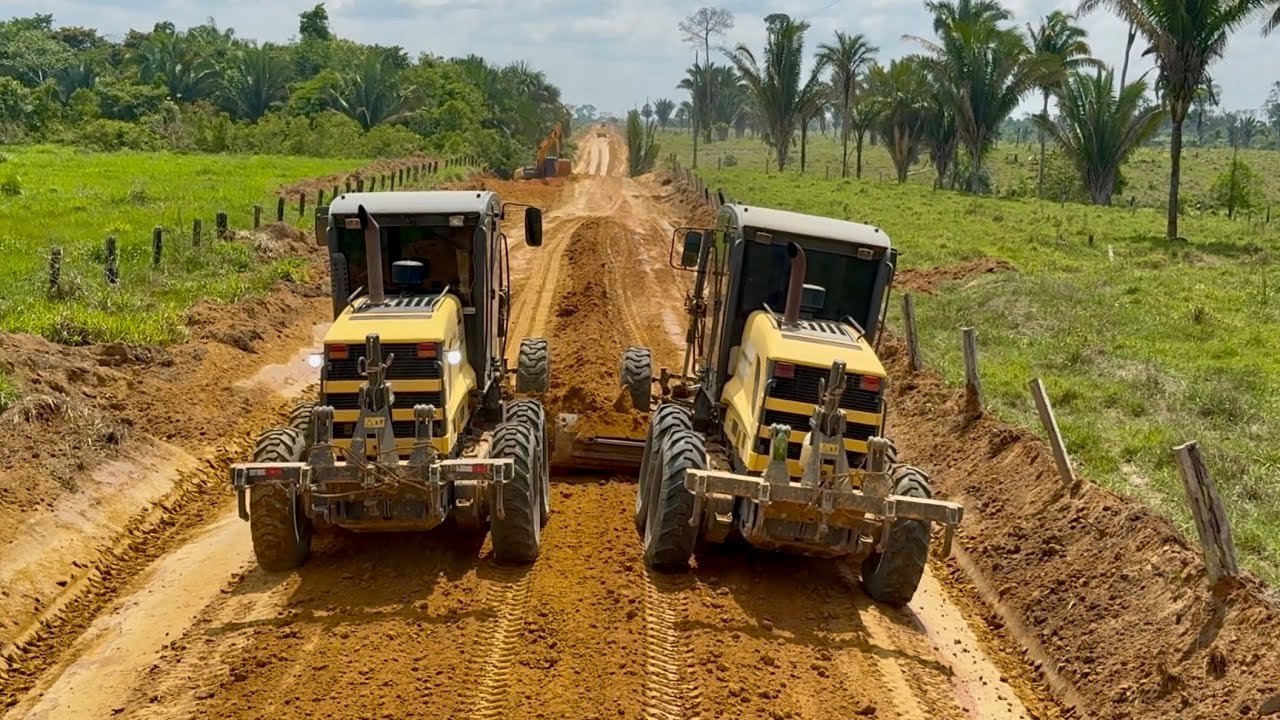 MÁQUINAS E CAMINHÕES! MANUTENÇÃO DE ESTRADAS NO PERÍODO DAS CHUVAS. #trabalho #caminhão #maquina 