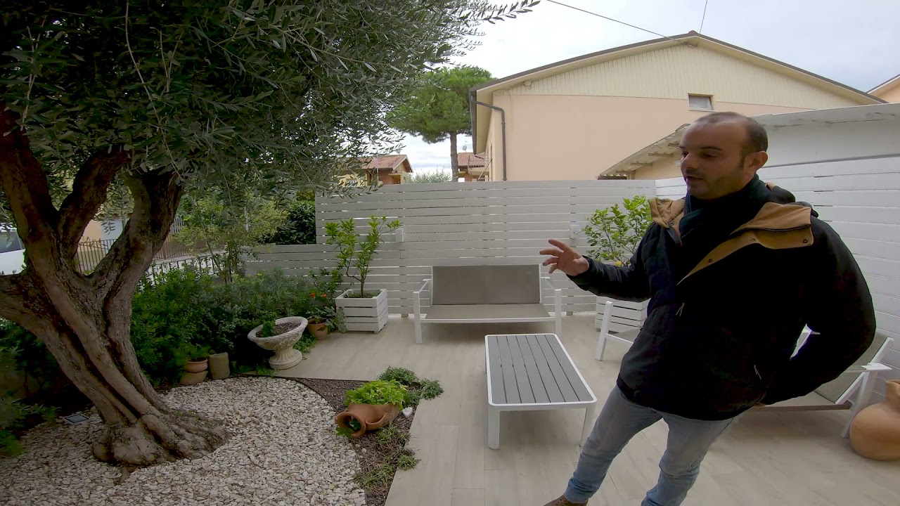 Un giardino mediterraneo in città