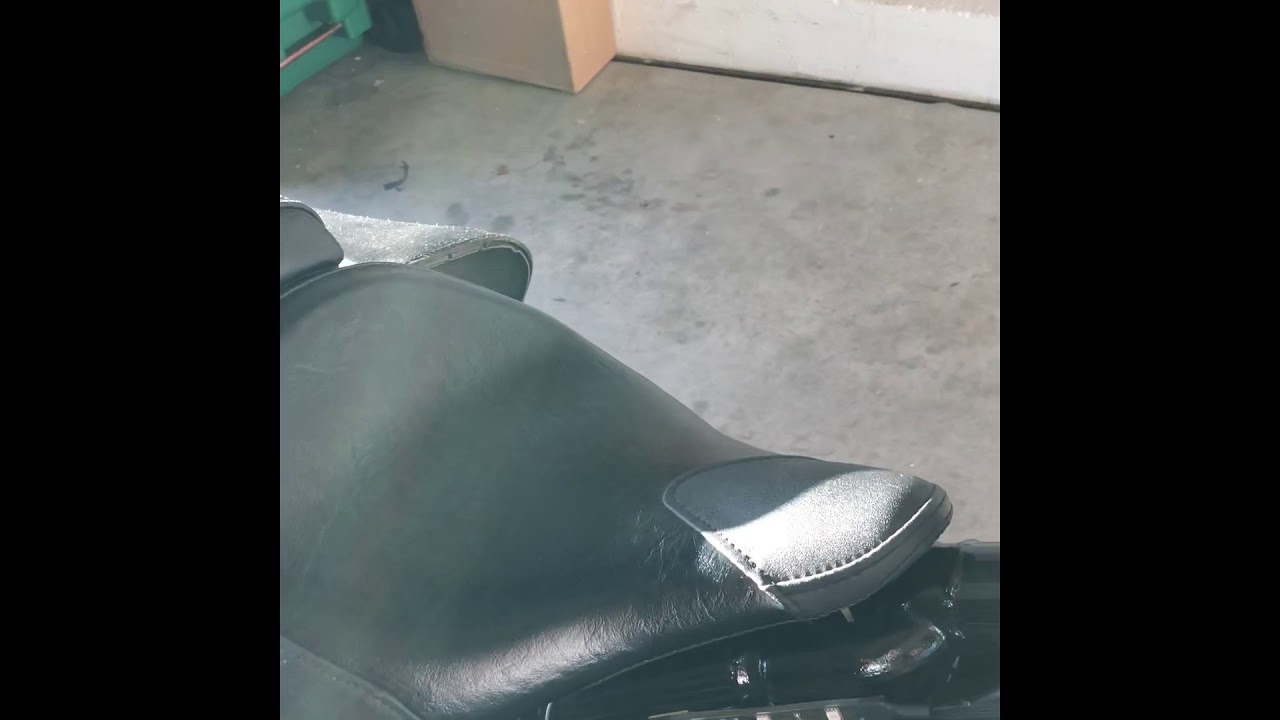 Yamaha Bolt &lsquo;14 Stock & Combat Freedom Slip on Exhaust Sound Comparison
