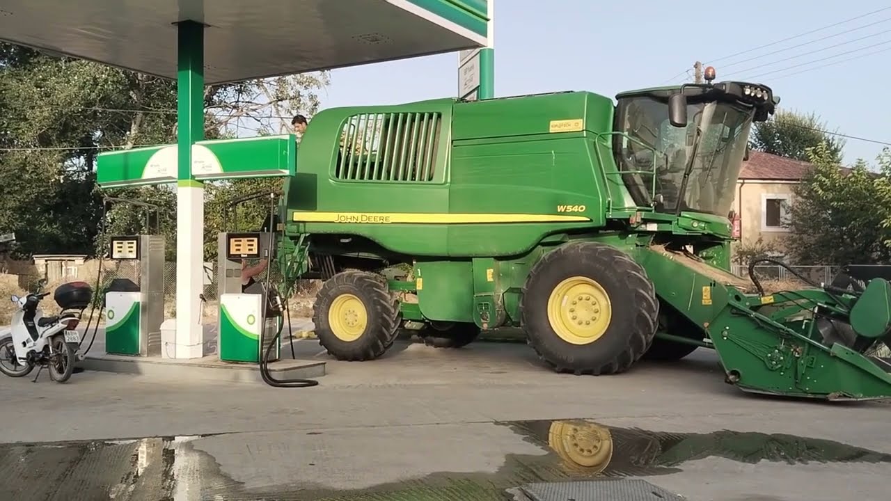 John Deere W 540-Αλωνισμος τριφυλλιού για Σπορο