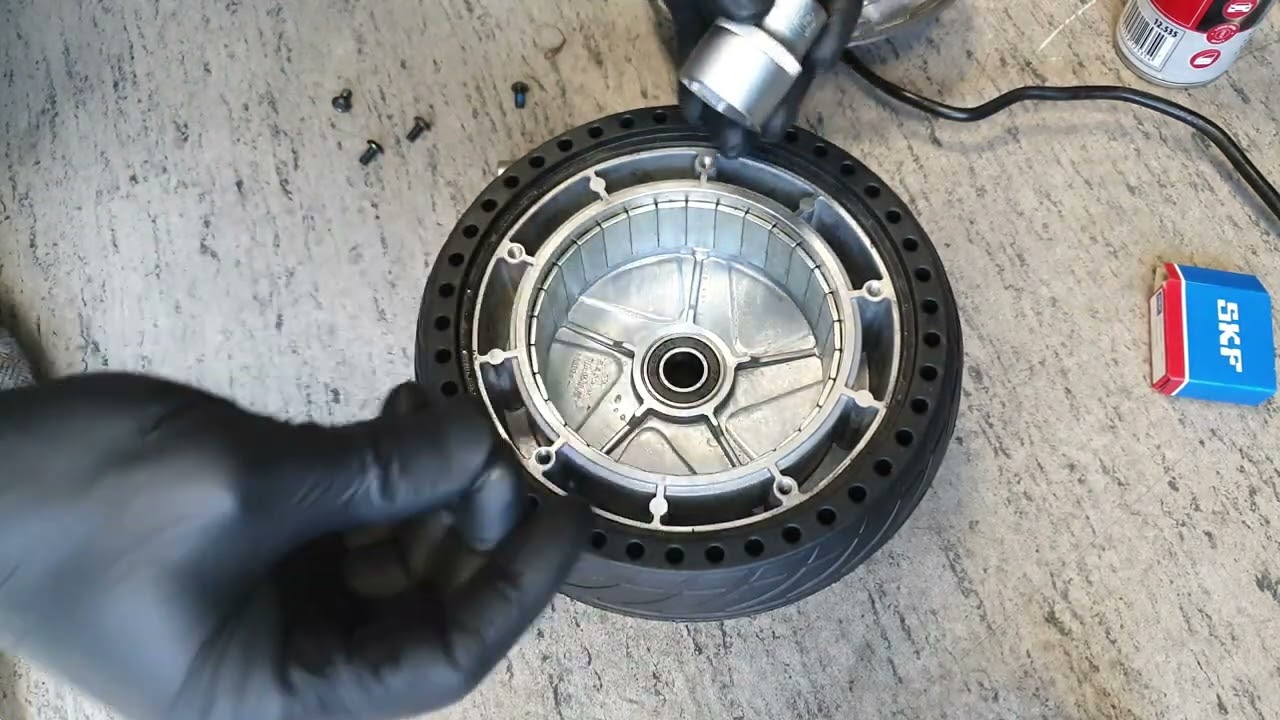 NINEBOT SEGWAY ES1 | ES2 | ES3 | ES4 FRONT WHEEL BEARINGS REPLACEMENT || ЗАМЕНА ПОДШИПНИКОВ В МОТОРЕ