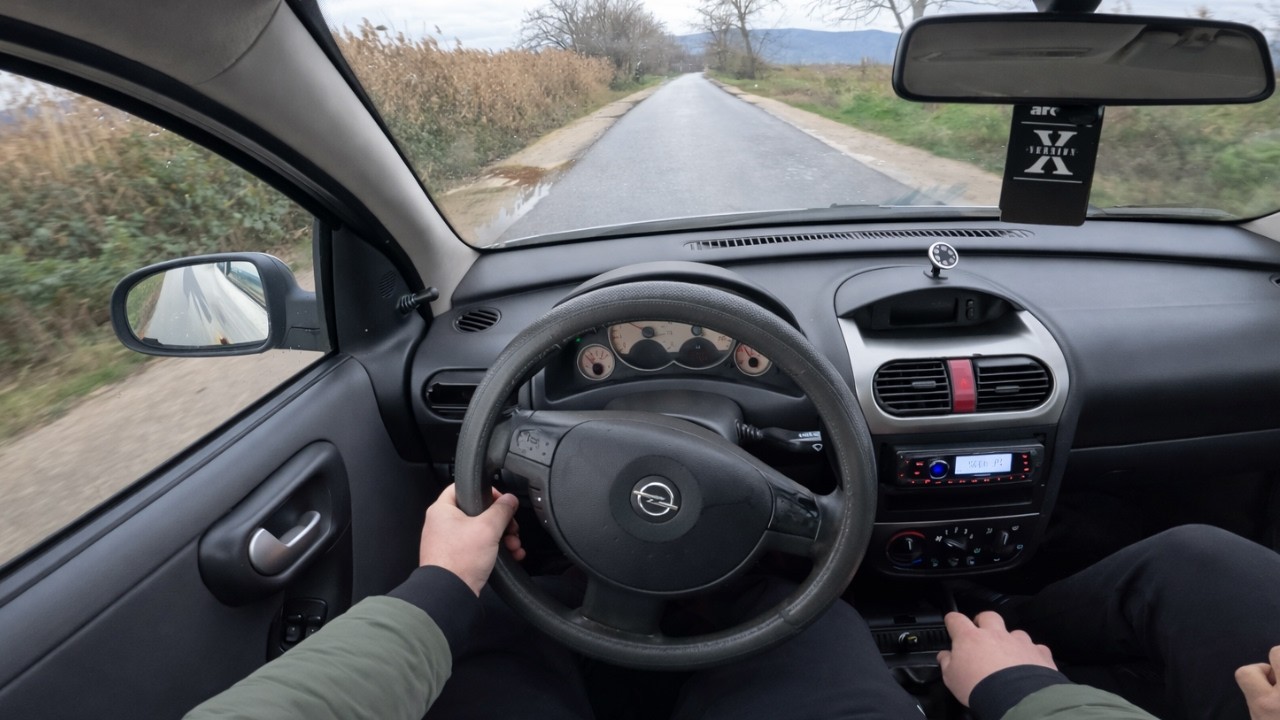Opel Corsa 1.7 DTI [75Hp] POV Test Drive