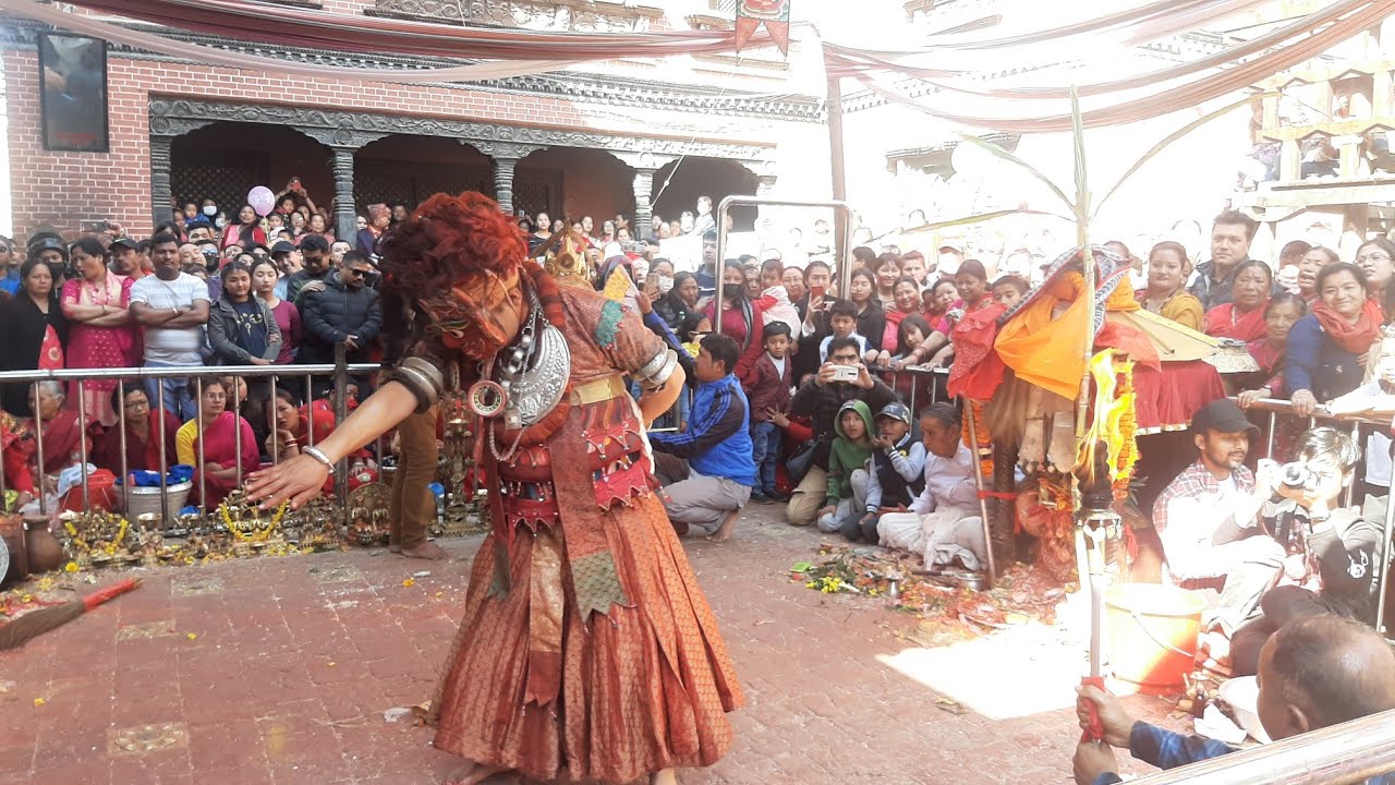 Lakhe