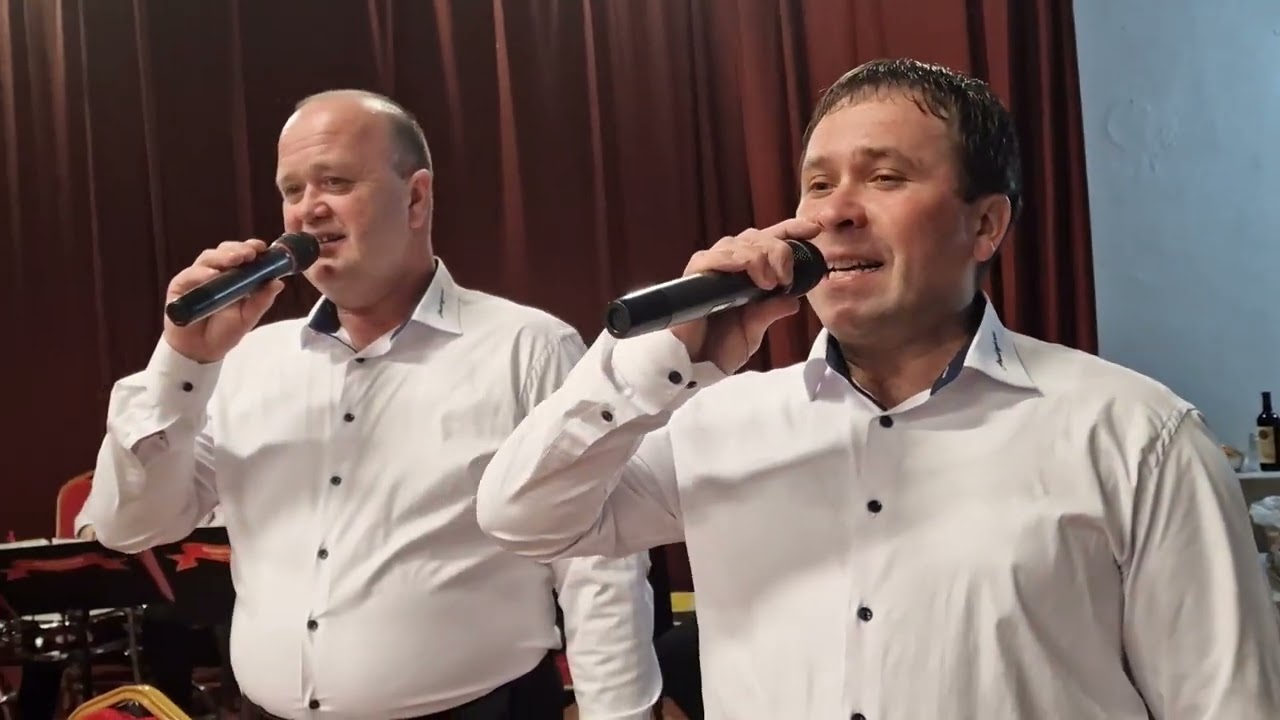 KORYTNÁ-Oblíbená dechová hudba na Uherskobrodsku HRADČOVJANKA (1.) na 32.Obecním plese