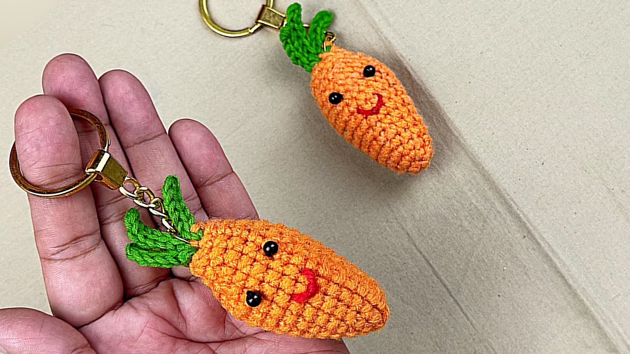 Crochet carrot 🥕 crochet keychain
