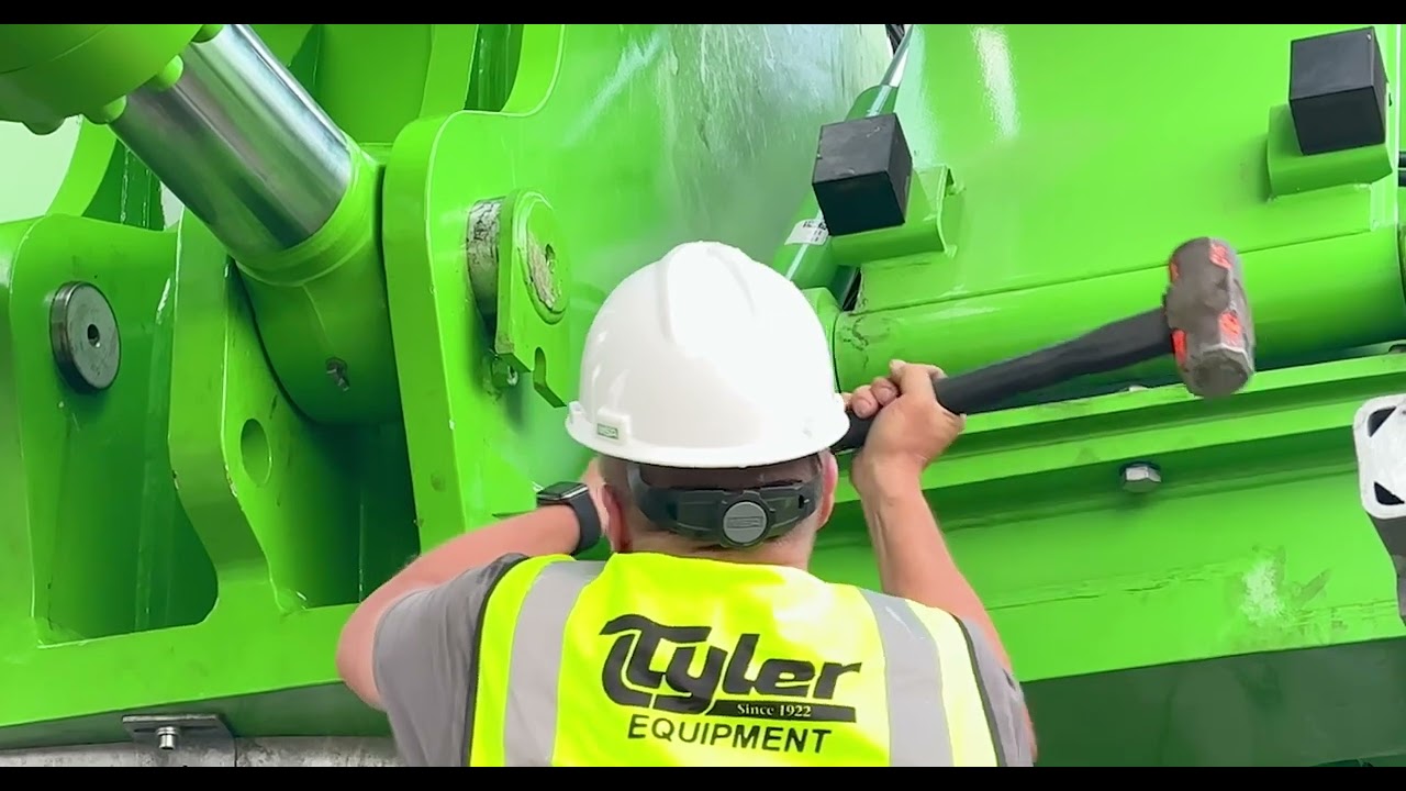 Sennebogen 875 E Hybrid - Assembly and Operation from Tyler Equipment